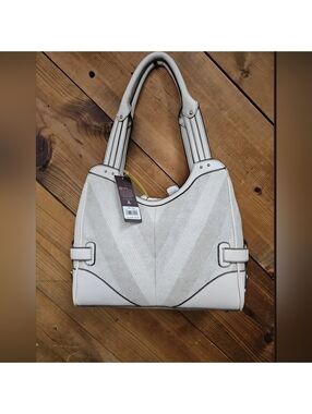 New Stone Mountain Elegant Cream Women's Bag/purse $92